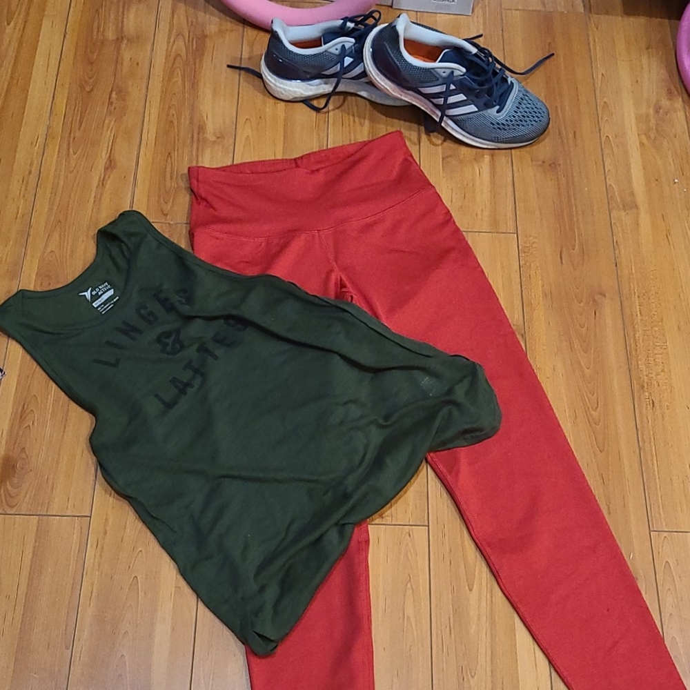Old navy elevate leggings size small